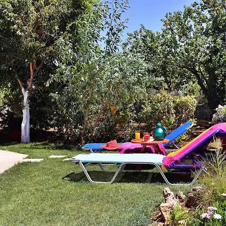 Niki House Апартаменти *